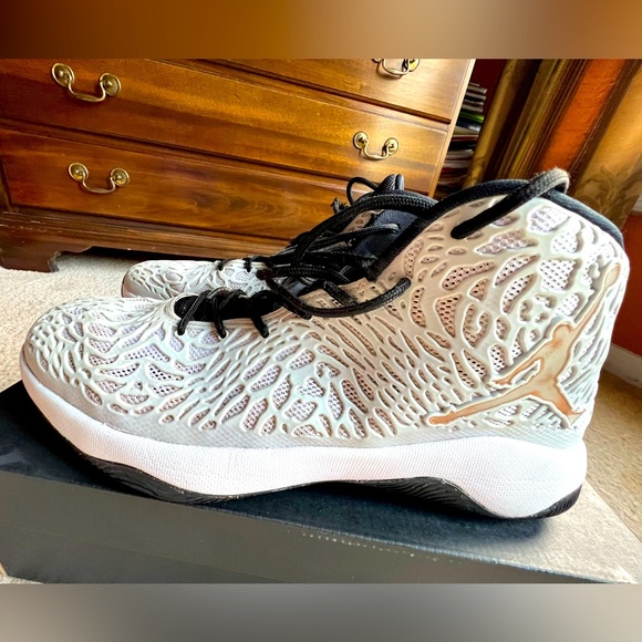 Jordan Ultra Fly Metallic Copper Coin Men’s Sneakers - Picture 5 of 13